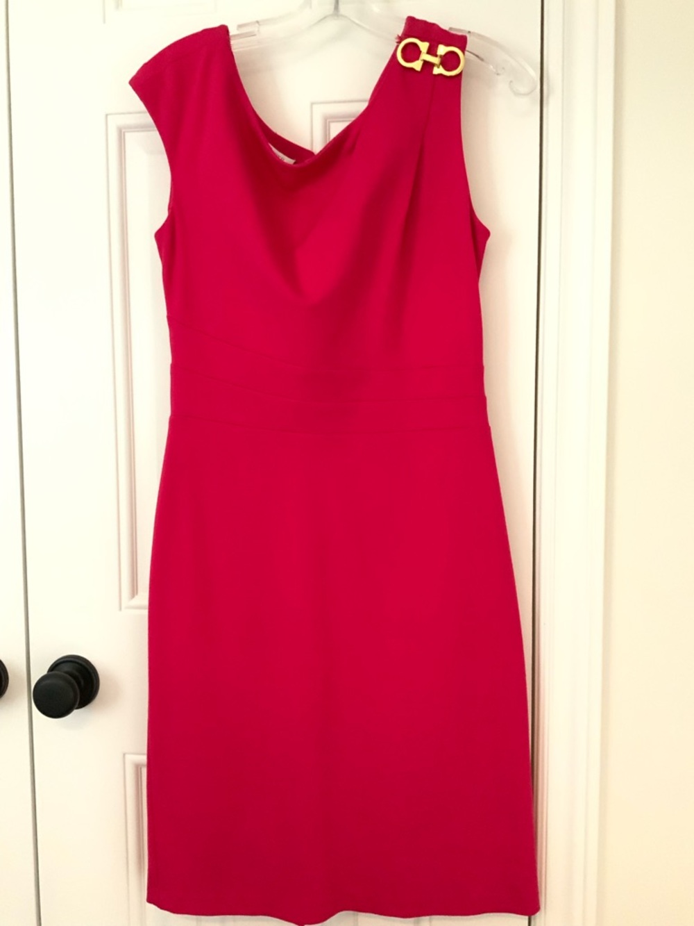 Kay Unger Fushia Pink Sleeveless Dress with Gold Accent on Shoulder